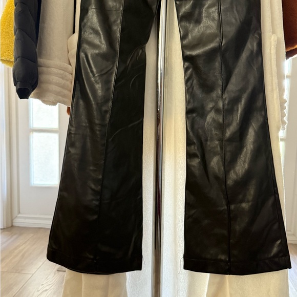 Princess Polly Faux Leather Flare Pants Black Size 2 NWT - Picture 2 of 8